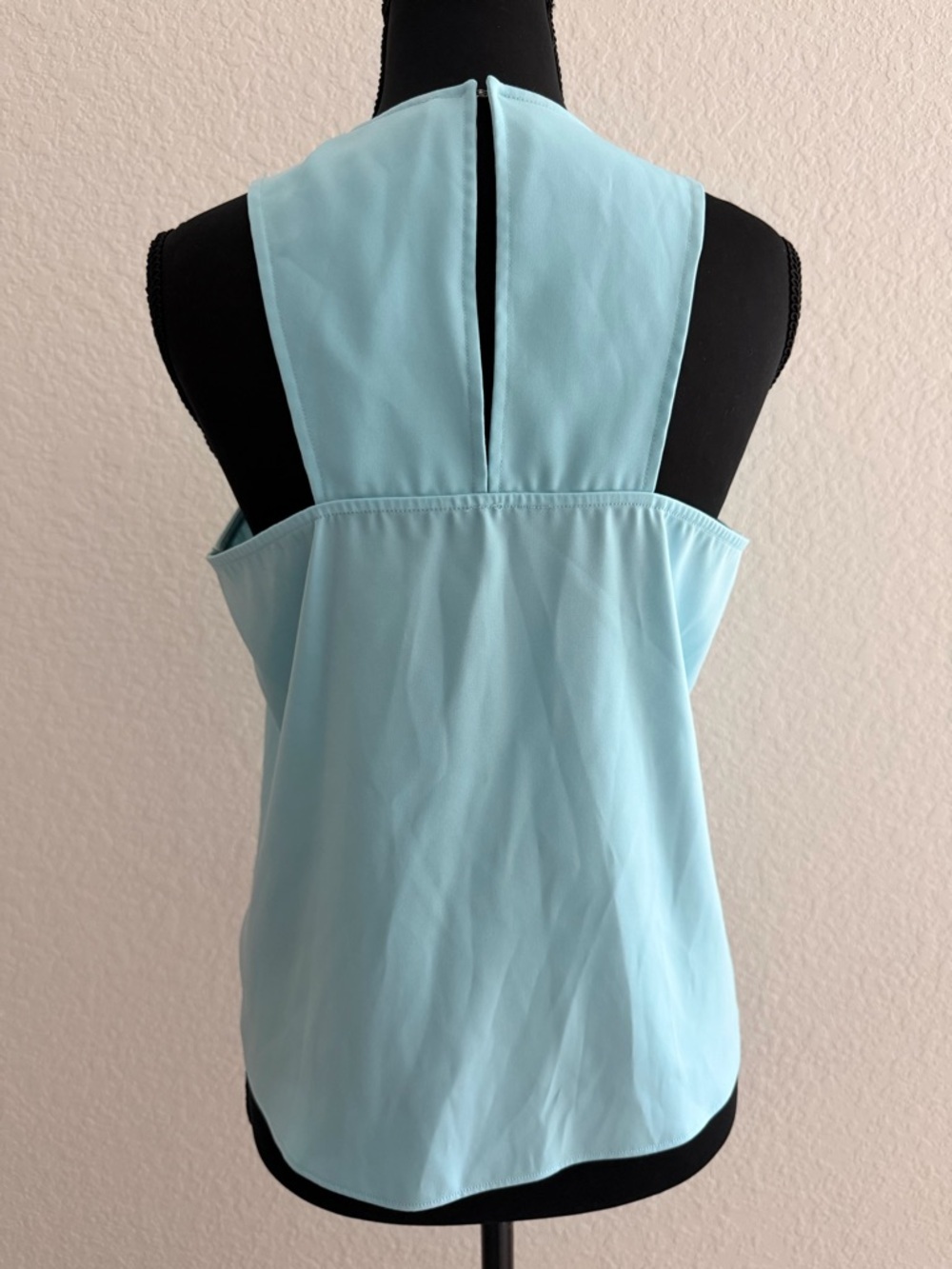 Amanda Uprichard Light Blue Sleeveless Blouse | Back Detail Designer Tank Top - Picture 4 of 7